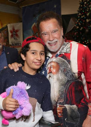 44th Annual Miracle on 1st Street Christmas Toy Giveaway at Hollenbeck Youth Center Featuring: Zacky Munoz, Arnold Schwarzenegger Where: Los Angeles, California, United States When: 13 Dec 2025 Credit: Faye s Vision Cover Images EDITORIAL USE ONLY. NOT FOR USE BY NEWSPAPERS BASED IN THE UK. Copyright: xx coverimg55336744