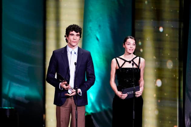 Gala of the 31st edition of the José María Forqué Awards Actor and director Javier Calvo and actress Ana Rujas present an award during the gala of the 31st edition of the José María Forqué Awards, at the Palacio Municipal de IFEMA, on December 13, 2025, in Madrid Spain The José María Forqué Film Awards, known as Premios Forqué, were created in 1996 by the Entidad de Gestión de Derechos de los Productores Audiovisuales Egeda to honor the memory of José María Forqué, a leading figure in Spanish filmmaking and the first president of Egeda EGEDA created the award with the aim of disseminating the importance of the Spanish audiovisual industry and promoting the figure of the film producer 13 DECEMBER 2025 A Pé Madrid Madrid Espana  Copyright: xA.xPÃ rezxMecax 7168641