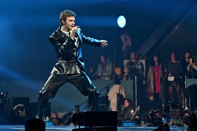 Solo concert of Ukrainian singer Max Barskih in Kyiv - 13 Dec 2025 Ukrainian singer Max Barskih performs at the Kyiv Palace of Sports. Kyiv Ukraine Copyright: xAleksandrxGusevx xSOPAxImagesx Oleksandr_Gusev_Max_Barskih_13122025(8)