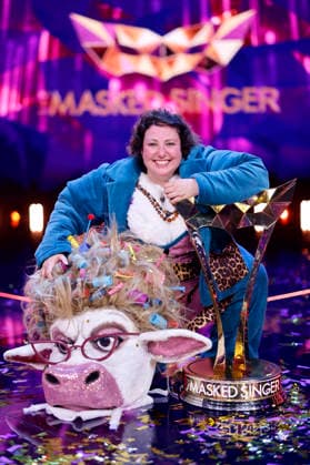 Actress Meltem Kaptan wins as the character Muuhnika in the ProSieben show The Masked Singer at the MMC Studios in Ossendorf Cologne, 13 12 2025 NRW Germany Copyright: xChristophxHardtx