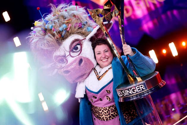 Schauspielerin Meltem Kaptan siegt als Figur Muuhnika in der Prosieben-Show The Masked Singer in den MMC-Studios in Ossendorf. Köln, 13.12.2025 NRW Deutschland *** Actress Meltem Kaptan wins as the character Muuhnika in the ProSieben show The Masked Singer at the MMC Studios in Ossendorf Cologne, 13 12 2025 NRW Germany Copyright: xChristophxHardtx