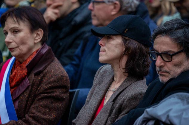 Inauguration of The Jane Birkin Footbridge - Paris Charlotte Gainsbourg, ... attending the inauguration of the footbridge « Jane Birkin » in Paris, France on December 13, 2025. Photo by Denis Prezat ABACAPRESS.COM Paris France  Copyright: xPrezatxDenis ABACAx