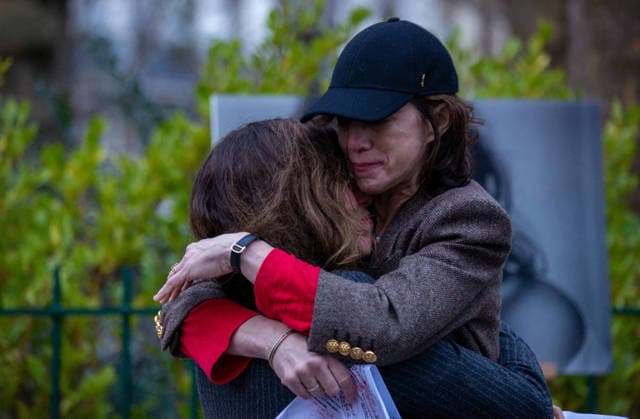 Inauguration of The Jane Birkin Footbridge - Paris Charlotte Gainsbourg, Lou Doillon attending the inauguration of the footbridge « Jane Birkin » in Paris, France on December 13, 2025. Photo by Denis Prezat ABACAPRESS.COM Paris France  Copyright: xPrezatxDenis ABACAx