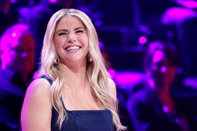 Singer Beatrice Egli in the ProSieben show The Masked Singer at the MMC Studios in Ossendorf Cologne, 13 12 2025 NRW Germany Copyright: xChristophxHardtx
