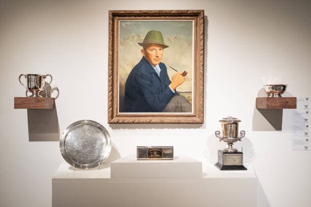 Sotheby s Icons and Bing Crosby Exhibitions press preview Sam Manning Portrait of Bing Crosby in Green Hat, part of Kathryn & Bing Crosby collection on view during press preview at Sotheby s Icons and Bing Crosby Exhibitions in New York, NY on December 13, 2025. New York New York United States Copyright: LevxRadin