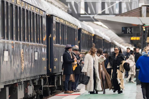 Emily in Paris cast - Paris Philippine Leroy Beaulieu, Lily Collins and Ashley Park arrive at Gare d’Austerlitz by the Orient Express in Paris, on December 14, 2025. Photo by Eliot Blondet ABACAPRES.COM Paris France France  Copyright: xBlondetxEliot ABACAx