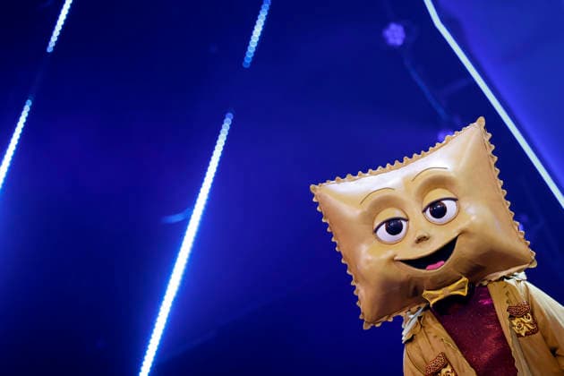 Singer Pietro Lombardi takes second place as the character Rave Ioli in the ProSieben show The Masked Singer at the MMC Studios in Ossendorf Cologne, 13 12 2025 NRW Germany Copyright: xChristophxHardtx