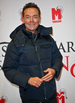 Gala Performance of Mischief s Christmas Carol Goes Wrong, Arrivals, London, UK. 14 December 2025 London, UK, 14 December 2025. Stephen Mulhern attends the Gala Performance of Mischief s Christmas Carol Goes Wrong at the Apollo Theatre, London, UK., Credit:Lee Floyd Avalon UK, London, Apollo Theatre Copyright: xLeexFloydx xAvalonx 1059249880