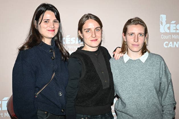 Photocall Courts Metrages Cesar 2026 in Paris FA (L-R) Gabrielle Voigt, Lais Decaster and a guest pose for a photocall during the Brunch of Courts Metrages Cesar 2026 in Paris on December 14, 2025. Photo by Firas Abdullah ABACAPRESS.COM Paris Ile-de-France France  Copyright: xAbdullahxFiras ABACAx