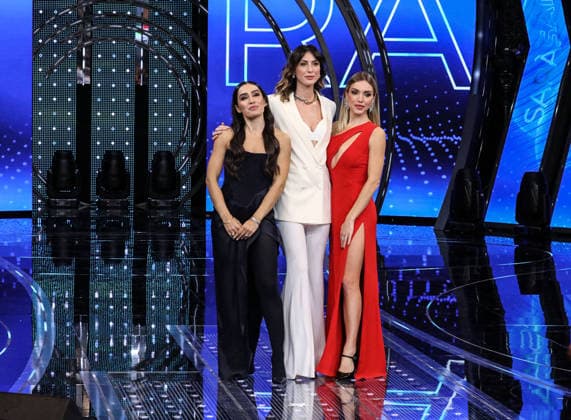 Live Music Show - FINALE SANREMO GIOVANI The finale will take place in Sanremo, with photos of the major artists in competition and the finalist during FINALE SANREMO GIOVANI , Live Music Show in SANREMO, Italy, December 14 2025 SANREMO TEATRO DEL CASINO SANREMO Italy Copyright: xRenataxRoattinox xLiveMediax LPM_2195292