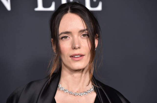 Searchlight Pictures™ ˜The Testament of Ann Lee™ Premiere Stacy Martin arriving to the Los Angeles premiere of Searchlight Pictures™ The Testament of Ann Lee at the Linwood Dunn Theater on December 14, 2025 in Hollywood, Ca. Hollywood Linwood Dunn Theater California USA Copyright: xLisaxOConnor xAFF-USA.COMx