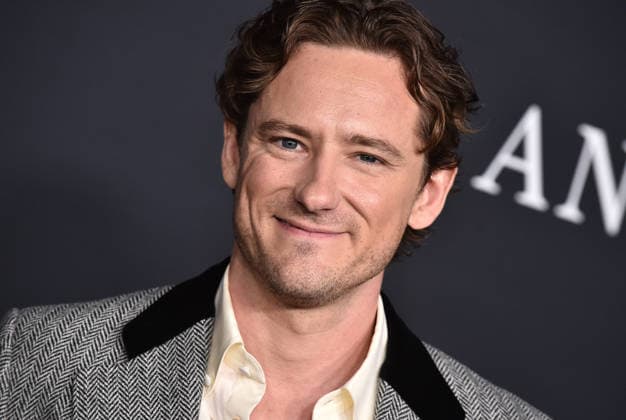 Searchlight Pictures™ ˜The Testament of Ann Lee™ Premiere Lewis Pullman arriving to the Los Angeles premiere of Searchlight Pictures™ The Testament of Ann Lee at the Linwood Dunn Theater on December 14, 2025 in Hollywood, Ca. Hollywood Linwood Dunn Theater California USA Copyright: xLisaxOConnor xAFF-USA.COMx