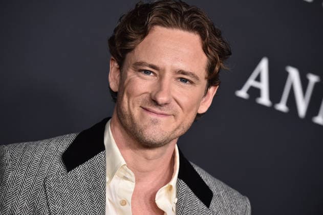 Searchlight Pictures™ ˜The Testament of Ann Lee™ Premiere Lewis Pullman arriving to the Los Angeles premiere of Searchlight Pictures™ The Testament of Ann Lee at the Linwood Dunn Theater on December 14, 2025 in Hollywood, Ca. Hollywood Linwood Dunn Theater California USA Copyright: xLisaxOConnor xAFF-USA.COMx