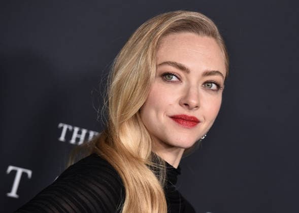 Searchlight Pictures™ ˜The Testament of Ann Lee™ Premiere Amanda Seyfried arriving to the Los Angeles premiere of Searchlight Pictures™ The Testament of Ann Lee at the Linwood Dunn Theater on December 14, 2025 in Hollywood, Ca. Hollywood Linwood Dunn Theater California USA Copyright: xLisaxOConnor xAFF-USA.COMx