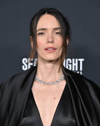 Searchlight Pictures™ ˜The Testament of Ann Lee™ Premiere Stacy Martin arriving to the Los Angeles premiere of Searchlight Pictures™ The Testament of Ann Lee at the Linwood Dunn Theater on December 14, 2025 in Hollywood, Ca. Hollywood Linwood Dunn Theater California USA Copyright: xLisaxOConnor xAFF-USA.COMx