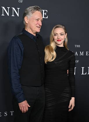 Searchlight Pictures™ ˜The Testament of Ann Lee™ Premiere Bill Pullman and Amanda Seyfried arriving to the Los Angeles premiere of Searchlight Pictures™ The Testament of Ann Lee at the Linwood Dunn Theater on December 14, 2025 in Hollywood, Ca. Hollywood Linwood Dunn Theater California USA Copyright: xLisaxOConnor xAFF-USA.COMx