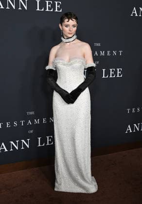 Searchlight Pictures™ ˜The Testament of Ann Lee™ Premiere Thomasin McKenzie arriving to the Los Angeles premiere of Searchlight Pictures™ The Testament of Ann Lee at the Linwood Dunn Theater on December 14, 2025 in Hollywood, Ca. Hollywood Linwood Dunn Theater California USA Copyright: xLisaxOConnor xAFF-USA.COMx