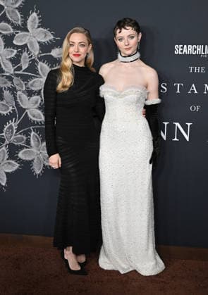 Searchlight Pictures™ ˜The Testament of Ann Lee™ Premiere Amanda Seyfried and Thomasin McKenzie arriving to the Los Angeles premiere of Searchlight Pictures™ The Testament of Ann Lee at the Linwood Dunn Theater on December 14, 2025 in Hollywood, Ca. Hollywood Linwood Dunn Theater California USA Copyright: xLisaxOConnor xAFF-USA.COMx
