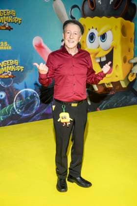 ABBberlin Santiago Ziesmer German dubbing voice guest on the yellow carpet at the German premiere of SPONGEBOB SCHWAMMKOPF PIRATEN AHOI at the cinema in the Kulturbrauerei on 14 12 2025 Berlin Germany