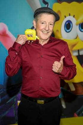 ABBberlin Santiago Ziesmer German dubbing voice guest on the yellow carpet at the German premiere of SPONGEBOB SCHWAMMKOPF PIRATEN AHOI at the cinema in the Kulturbrauerei on 14 12 2025 Berlin Germany