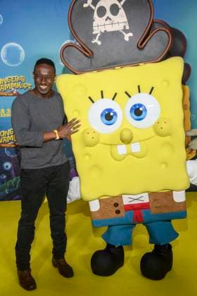 ABBberlin Jerry Kwarteng as a guest on the yellow carpet at the German premiere of SPONGEBOB SCHWAMMKOPF PIRATEN AHOI at the cinema in the Kulturbrauerei on 14 12 2025 Berlin Germany