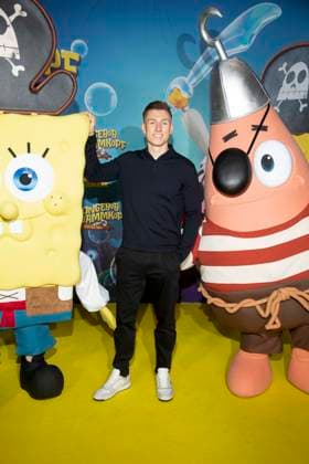 ABBberlin The Youtuber iCrimax Maximilian Schuster as a guest on the yellow carpet at the German premiere of SPONGEBOB SCHWAMMKOPF PIRATEN AHOI at the cinema in the Kulturbrauerei on 14 12 2025 Berlin Germany