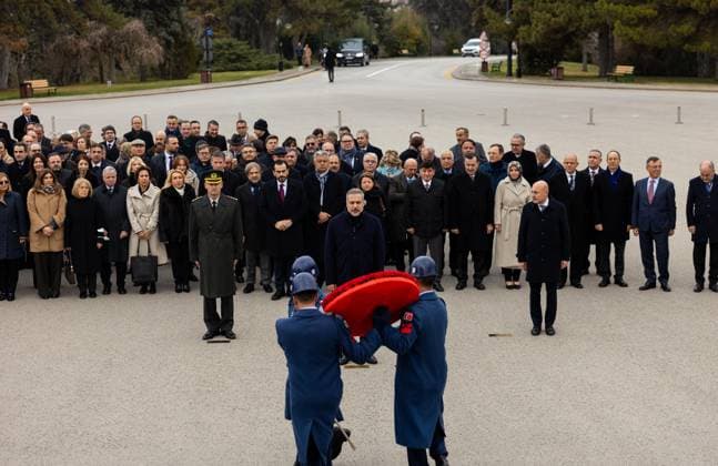 Turkish Foreign Minister Hakan Fidan ANKARA, TURKIYE - DECEMBER 15: Turkish Foreign Minister Hakan Fidan visits the Anitkabir, the mausoleum of Turkish Republic s Founder Mustafa Kemal Ataturk, with Turkish Ambassadors before the official opening ceremony of the 16th Ambassadors Conference, organized by the Turkish Foreign Ministry under the theme A Foreign Policy that Produces Peace, Stability and Prosperity, in Ankara, Turkiye on December 15, 2025. Murat Gok Anadolu Ankara Turkey. Editorial use only. Please get in touch for any other usage.  Copyright: x2025xAnadoluxMuratxGokx
