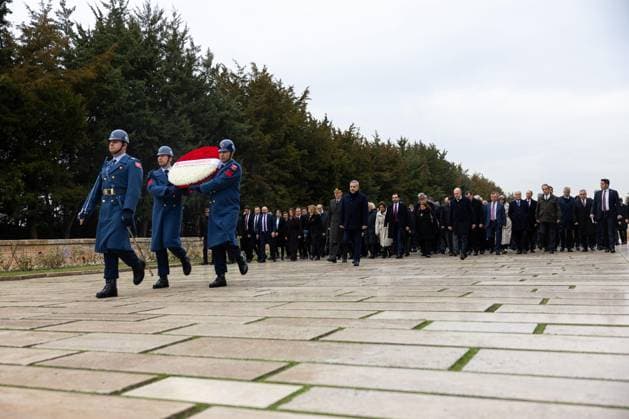 Turkish Foreign Minister Hakan Fidan ANKARA, TURKIYE - DECEMBER 15: Turkish Foreign Minister Hakan Fidan visits the Anitkabir, the mausoleum of Turkish Republic s Founder Mustafa Kemal Ataturk, with Turkish Ambassadors before the official opening ceremony of the 16th Ambassadors Conference, organized by the Turkish Foreign Ministry under the theme A Foreign Policy that Produces Peace, Stability and Prosperity, in Ankara, Turkiye on December 15, 2025. Murat Gok Anadolu Ankara Turkey. Editorial use only. Please get in touch for any other usage.  Copyright: x2025xAnadoluxMuratxGokx