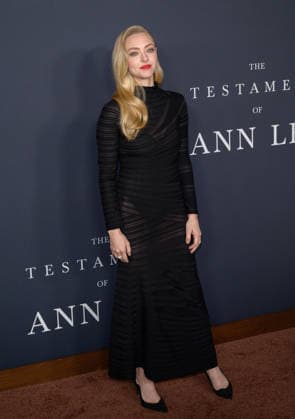 Testament of Ann Lee Premiere - Los Angeles, USA LOS ANGELES, USA. December 14, 2025: Amanda Seyfried at the premiere of The Testament of Ann Lee at the Linwood Dunn Theatre. Los Angeles CA USA  Copyright: xPaulxSmith Featureflashx