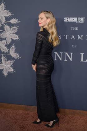 Testament of Ann Lee Premiere - Los Angeles, USA LOS ANGELES, USA. December 14, 2025: Amanda Seyfried at the premiere of The Testament of Ann Lee at the Linwood Dunn Theatre. Los Angeles CA USA  Copyright: xPaulxSmith Featureflashx