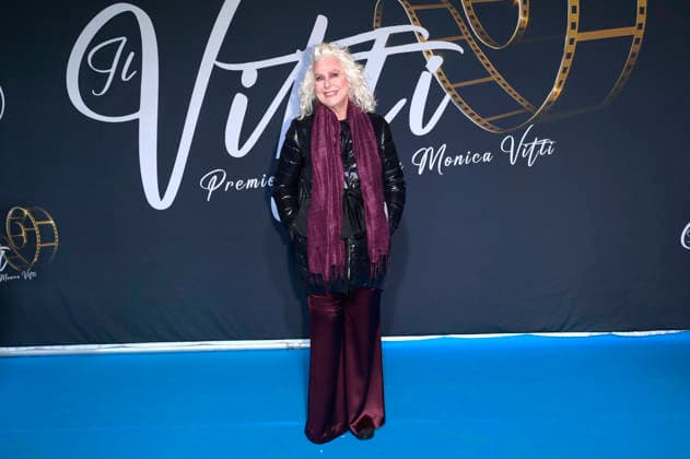 Loretta Goggi at the Il Vitti 2025 award ceremony at the Centro Congressi Roma La Nuvola Rome, 14 12 2025 Foto:xA.xM.xTinghinox xFuturexImagex vitti_5232