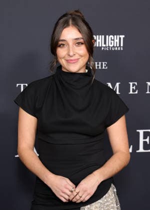 14 December 2025 - Los Angeles, California - Maddie Browning Los Angeles Premiere Of Searchlight Pictures The Testament Of Ann Lee held at Linwood Dunn Theater.in Los Angeles. Los Angeles USA - ZUMAa123 20251214_zaa_a123_089 Copyright: xADx