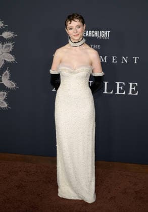 Premiere of The Testament of Ann Lee in Los Angeles LOS ANGELES, USA December 14, 2025 Thomasin McKenzie at the premiere of The Testament of Ann Lee at the Linwood Dunn Theatre Picture Paul Smith Featureflash 451556 2025 12 14 CA Los Angeles  Copyright: xPaulxSmithx xFeaturesxFlashx xStarfacex STAR_451556_077