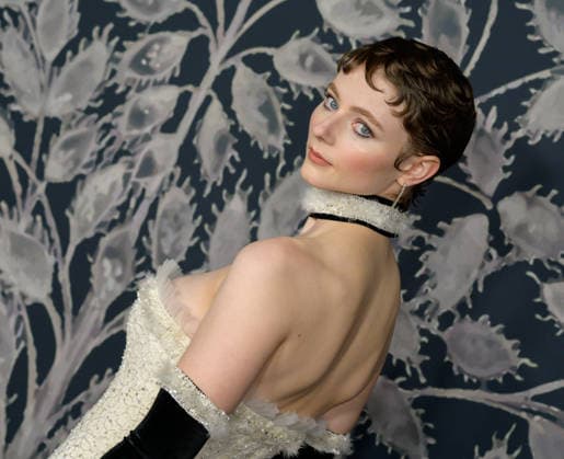 Premiere of The Testament of Ann Lee in Los Angeles LOS ANGELES, USA December 14, 2025 Thomasin McKenzie at the premiere of The Testament of Ann Lee at the Linwood Dunn Theatre Picture Paul Smith Featureflash 451556 2025 12 14 CA Los Angeles  Copyright: xPaulxSmithx xFeaturesxFlashx xStarfacex STAR_451556_090