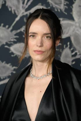 Premiere of The Testament of Ann Lee in Los Angeles LOS ANGELES, USA December 14, 2025 Stacy Martin at the premiere of The Testament of Ann Lee at the Linwood Dunn Theatre Picture Paul Smith Featureflash 451556 2025 12 14 CA Los Angeles  Copyright: xPaulxSmithx xFeaturesxFlashx xStarfacex STAR_451556_156