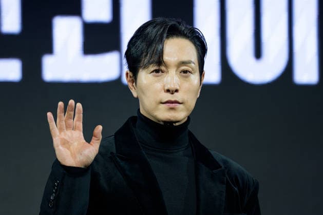 Disney Plus series Made In Korea press conference SEOUL, SOUTH KOREA, DEC 15: South Korean actor Jung Sung-il during Disney Plus series Made In Korea press conference at the InterContinental Seoul Parnas in Seoul, South Korea, on December 15, 2025. Seoul the InterContinental Seoul Parna South Korea 8247_286124 Copyright: xStevexChoxKyewoong PentaxPressx