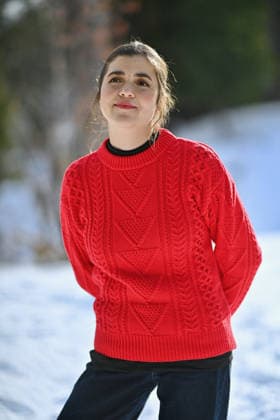 Les Arcs Film Festival - Day Three. FC LES ARCS, FRANCE - DECEMBER 15 Dom la Nena attends a photocall during Day Three of Les Arcs Film Festival on December 15, 2025 in Les Arcs, France. Photo by Franck Castel ABACAPRESS.COM Les Arcs France  Copyright: xCastelxFranck ABACAx