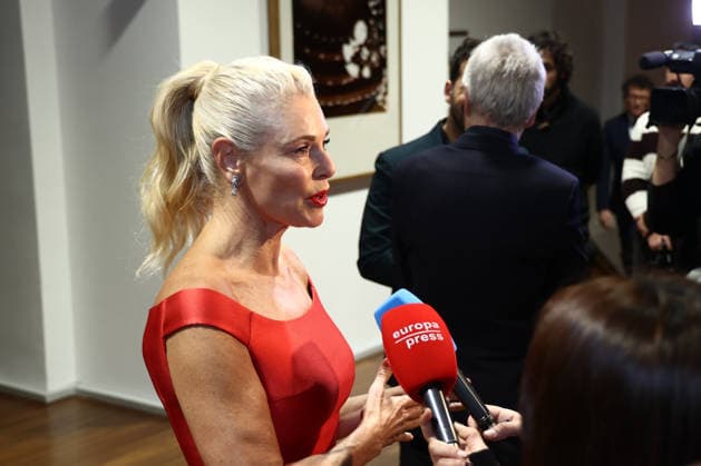 Photocall prior to the Gala of the Academy of Performing Arts of Spain Actress Belén Rueda attends the media during the photocall prior to the Gala of the Academy of Performing Arts of Spain, at the Teatro Calderón, on December 15, 2025, in Valladolid, Castilla y León Spain The Academy of Performing Arts of Spain, with the collaboration of the Municipal Foundation of Culture of Valladolid, celebrates its ceremony of Gold Medals and Distinctions of Honor, a recognition of individuals or entities with an outstanding professional career in the field of performing arts, on December 15, 2025, in Valladolid, Castilla y León Spain, celebrates its Gold Medals and Distinctions of Honor Award Ceremony, a recognition to individuals or entities with a Copyright: xPhotogenic ClaudiaxAlbax 7171743