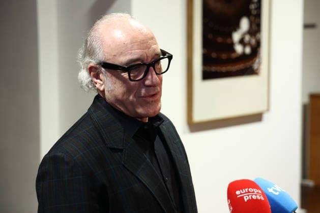 Photocall prior to the Gala of the Academy of Performing Arts of Spain The actor Roberto Alvarez attends the media during the photocall prior to the Gala of the Academy of Performing Arts of Spain, at the Teatro Calderón, on December 15, 2025, in Valladolid, Castilla y León Spain The Academy of Performing Arts of Spain, with the collaboration of the Municipal Foundation of Culture of Valladolid, celebrates its ceremony of Gold Medals and Distinctions of Honor, a recognition of individuals or entities with an outstanding professional career in the field of performing arts in Valladolid, celebrates its Gold Medals and Distinctions of Honor Award Ceremony, a recognition to individuals or entities with an outstanding professional career in the Copyright: xPhotogenic ClaudiaxAlbax 7171766
