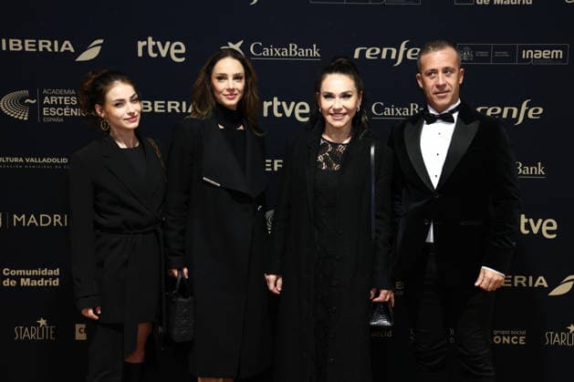 Photocall prior to the Gala of the Academy of Performing Arts of Spain Photocall prior to the Gala of the Academy of Performing Arts of Spain, at the Teatro Calderón, on December 15, 2025, in Valladolid, Castilla y León Spain The Academy of Performing Arts of Spain, with the collaboration of the Municipal Foundation of Culture of Valladolid, celebrates its Gold Medals and Distinctions of Honor Award Ceremony, a recognition to individuals or entities with an outstanding professional career in the field of performing arts DECEMBER 15, 2025 VALLADOLID CASTILLA Y LEÓN GALA ACADEMY OF PERFORMING ARTS SPAIN PHOTOCALL GOLD MEDALS DISTINCTIONS OF HONOR AWARDS Photogenic Valladolid Castilla y Leon Valladolid Castilla y Leon Castilla y Leon Spain  Copyright: xPhotogenic ClaudiaxAlbax 7171838