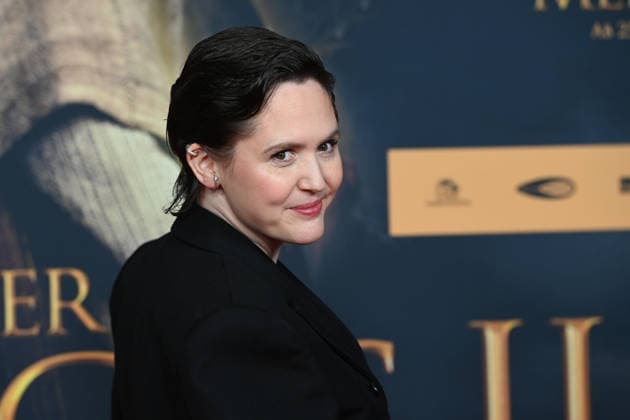 Emily COX, actress, portrait, portrait, portrait, cropped single image, single motif, red carpet, red carpet show, arrival, arrival, film premiere DER MEDICUS 2 on 15 12 2025 at the Cinedom cinema in Cologne,