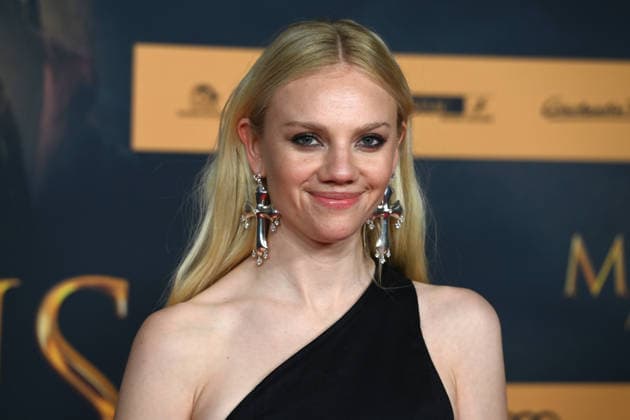 Aine Rose DALY, actress, portrait, portrait, portrait, cropped single image, single motif, red carpet, red carpet show, arrival, arrival, film premiere DER MEDICUS 2 on 15 12 2025 at the Cinedom cinema in Cologne,