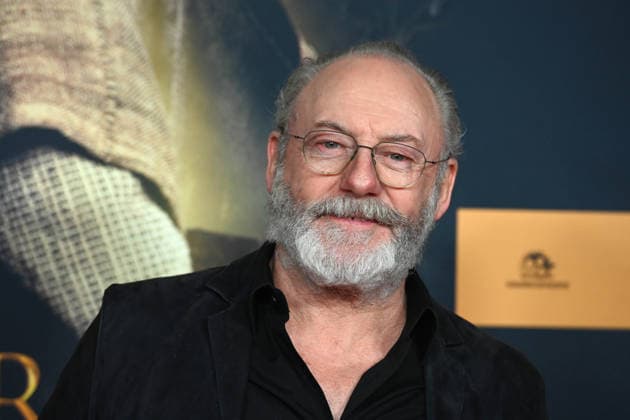 Liam CUNNINGHAM, actor, portrait, portrait, portrait, cropped single image, single motif, red carpet, red carpet show, arrival, film premiere DER MEDICUS 2 on 15 12 2025 at the Cinedom cinema in Cologne,