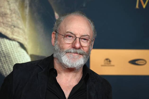 Liam CUNNINGHAM, actor, portrait, portrait, portrait, cropped single image, single motif, red carpet, red carpet show, arrival, film premiere DER MEDICUS 2 on 15 12 2025 at the Cinedom cinema in Cologne,