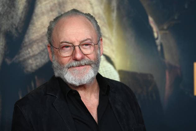 Liam CUNNINGHAM, actor, portrait, portrait, portrait, cropped single image, single motif, red carpet, red carpet show, arrival, film premiere DER MEDICUS 2 on 15 12 2025 at the Cinedom cinema in Cologne,