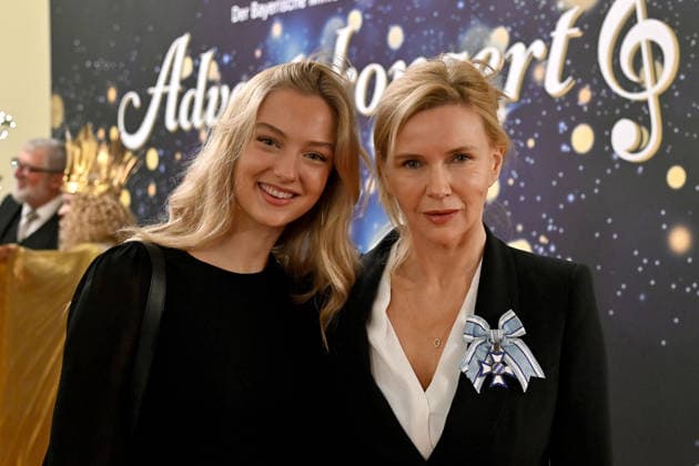 Veronica FERRES and daughter Lilly Krug, Advent concert of the Bavarian State Premier on 15 12 2025 at the Cuvillies Theater in the Residenz in Munich