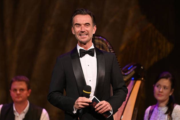 Florian SILBEREISEN presenter,actor,musician single image,cropped single motif,half figure,half figure Advent concert of the Bavarian Minister President on 15 12 2025 at the Cuvillies Theater in the Residenz in Munich