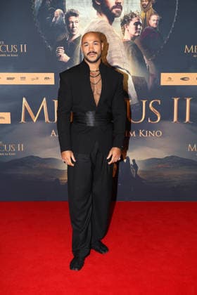 Malick Bauer at the cinema premiere of Der Medicus 2 on 15 12 2025 in Cologne Der Medicus 2 cinema premiere in Cologne
