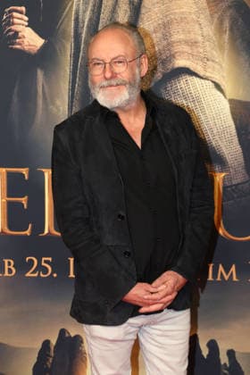Liam Cunningham at the cinema premiere of The Medicus 2 on 15 12 2025 in Cologne The Medicus 2 cinema premiere in Cologne