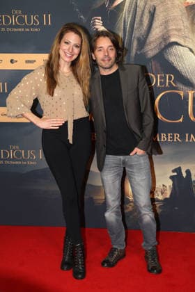 Mara Bergmann and her husband Alexander Hoffmann at the cinema premiere of Der Medicus 2 on 15 12 2025 in Cologne Der Medicus 2 cinema premiere in Cologne